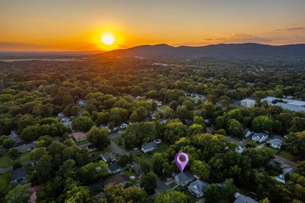 Vineyard Cottage-Pet Friendly & Walk To Oaklawn! Hot Springs Extérieur photo